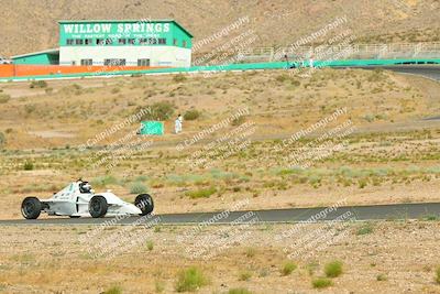 media/Jun-01-2025-CalClub SCCA (Sun) [[eae223c5dd]]/Group 3/Qualifying/